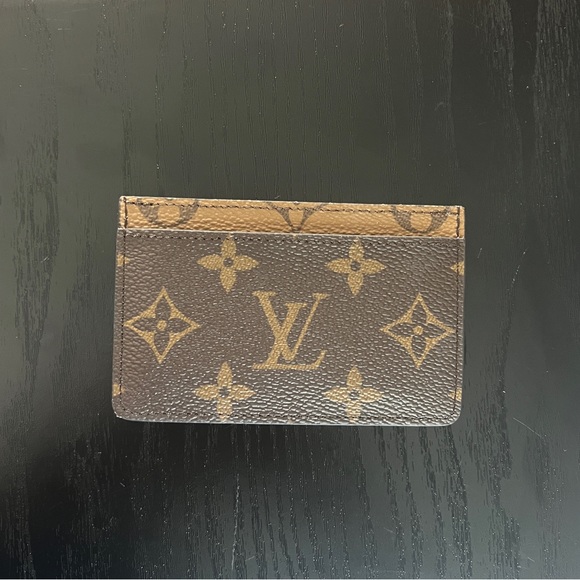 Louis Vuitton card holder - like new! - Picture 2 of 4